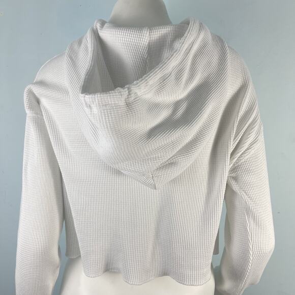 Aritzia TNA Boxy Oversized Waffle Knit Crop Thermal Top Hooded White Size XS - Picture 8 of 15